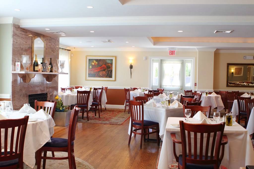 Albas Restaurant and Bar | restaurant | 400 N Main St, Port Chester, NY 10573, USA | 9149372236 OR +1 914-937-2236