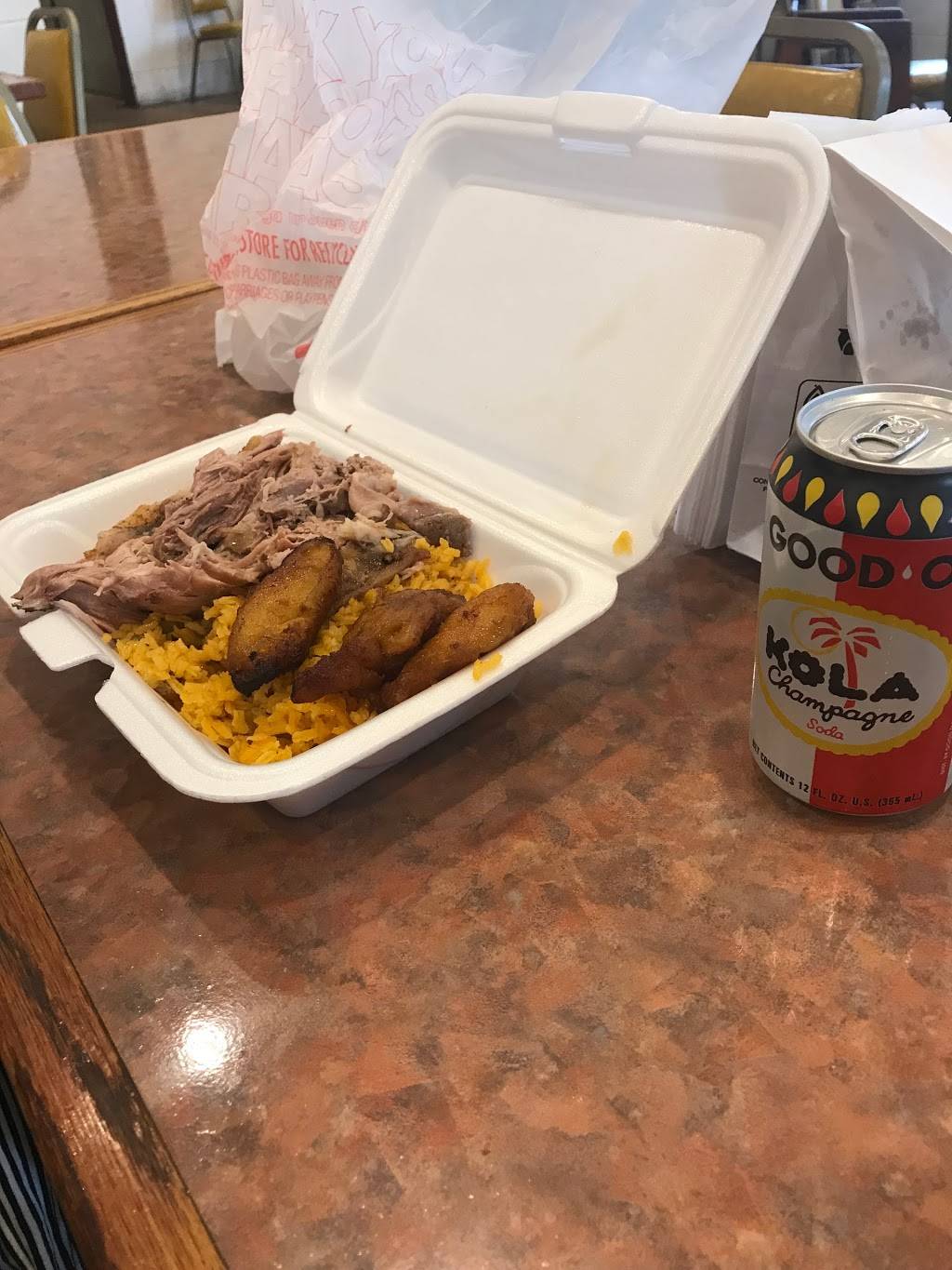 Caribe Bake Shop | restaurant | 2906 Fulton Rd, Cleveland, OH 44113, USA | 2162818194 OR +1 216-281-8194