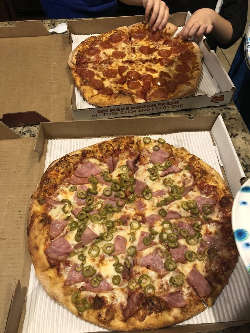 Marco’s Pizza | restaurant | 1507 E Court St, Seguin, TX 78155, USA | 8305609999 OR +1 830-560-9999