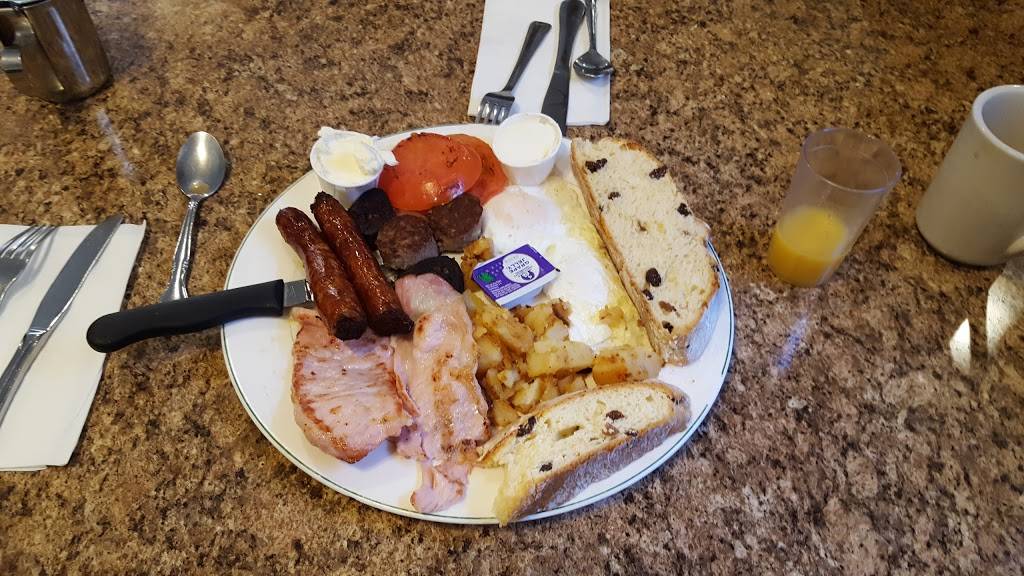 The Coffee Club Diner | restaurant | 9526 4th Ave, Brooklyn, NY 11209, USA | 7185673953 OR +1 718-567-3953