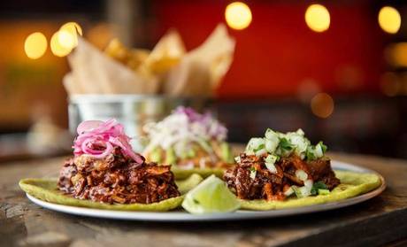 Blue Agave Tequila Bar & Restaurant | restaurant | 579 W Kinzie St, Chicago, IL 60654, USA | 3123006990 OR +1 312-300-6990