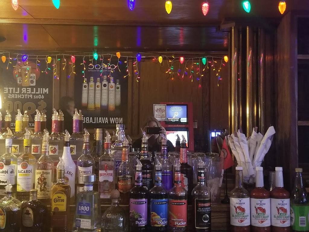 Slim & Chubbys Bar & Grill | restaurant | 15024 Puritas Ave, Cleveland, OH 44135, USA | 2166717167 OR +1 216-671-7167