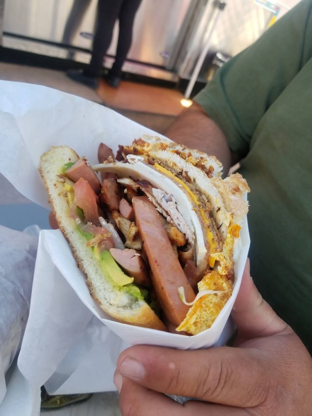 Tortas Gigantes El Monje Loco | restaurant | 3130 Pico Blvd, Los Angeles, CA 90019, USA | 3234072953 OR +1 323-407-2953