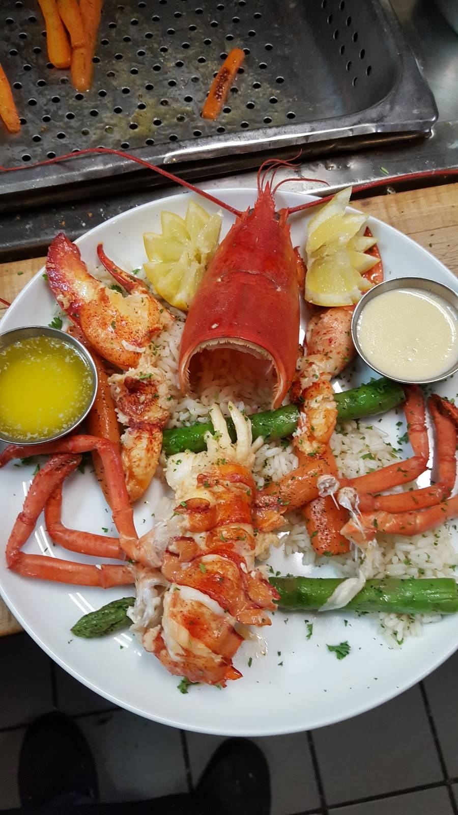 La Socca | restaurant | 278 Rue Elgar, Verdun, QC H3E 1C9, Canada | 5147662824 OR +1 514-766-2824