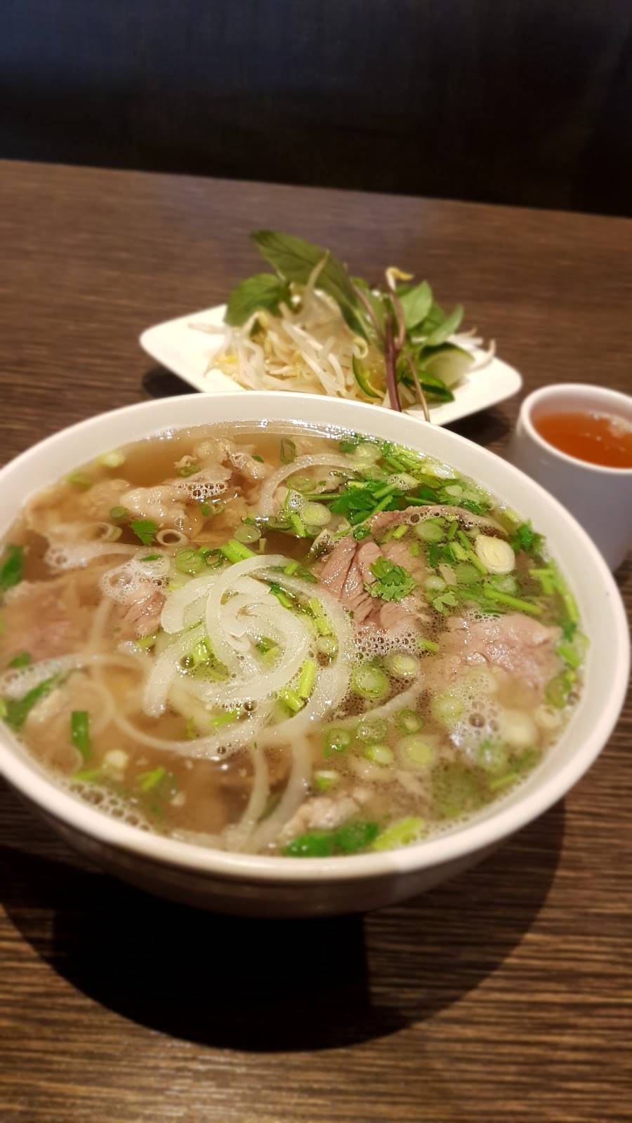 Pho An Vietnamese Cuisine | restaurant | 650 Wellington St E #7, Aurora, ON L4G 0K3, Canada | 9055038885 OR +1 905-503-8885