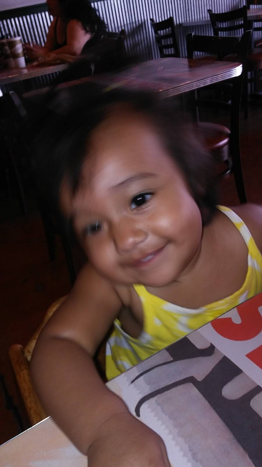 Subway Restaurants | restaurant | 4638 W Commerce St #101, San Antonio, TX 78237, USA | 2104322068 OR +1 210-432-2068