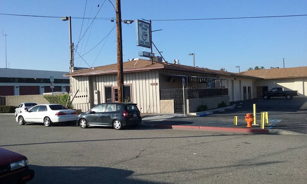 Salty Dawg Tavern | restaurant | 1214 N Parker St, Orange, CA 92867, USA | 7145329977 OR +1 714-532-9977