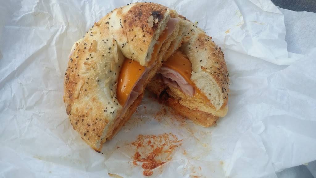 Yum Yum Donuts | cafe | 320 17th St, Santa Ana, CA 92706, USA | 7145600247 OR +1 714-560-0247