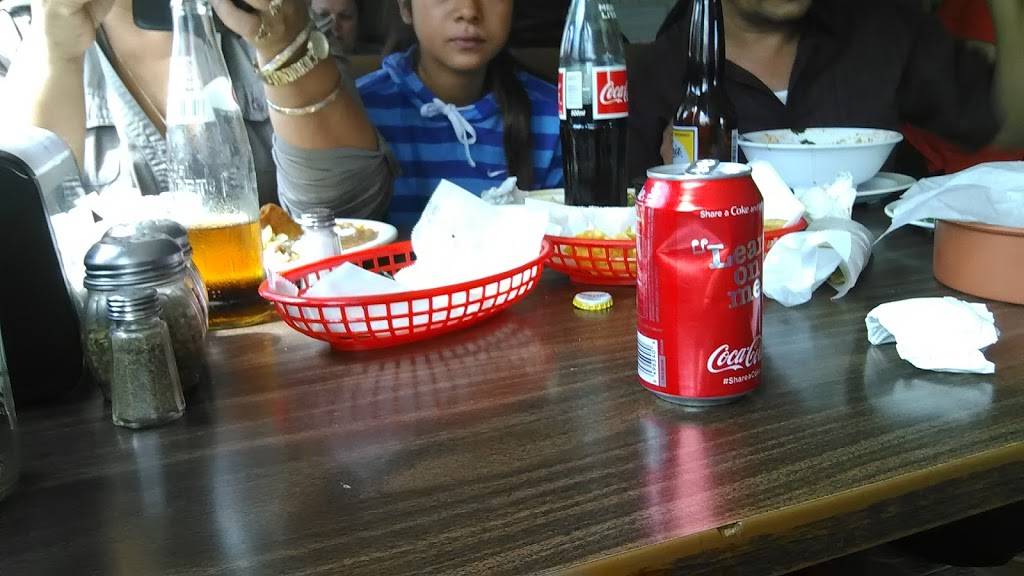 El Comal | restaurant | 29580 1, 2, Nuevo Rd, Nuevo, CA 92567, USA | 9519282737 OR +1 951-928-2737