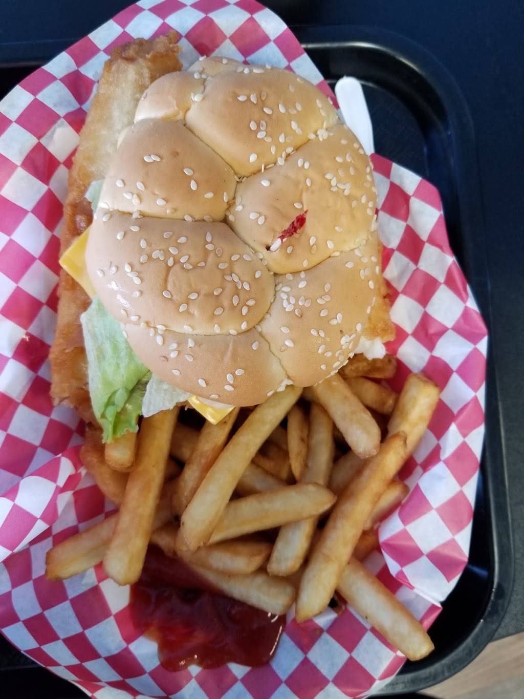 Lakeport Fish & Chips | meal takeaway | 8214 Lundys Ln, Niagara Falls, ON L2H 1H1, Canada | 9053573232 OR +1 905-357-3232