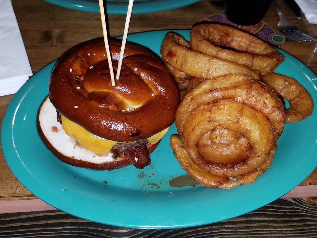 Flynns Irish Pub | restaurant | 219 N Main St, Mansfield, MA 02048, USA | 5083372100 OR +1 508-337-2100