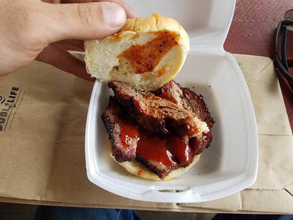 Wheelans Barbecue Shack | restaurant | 491 Fairfax St, Carlyle, IL 62231, USA | 6185942727 OR +1 618-594-2727