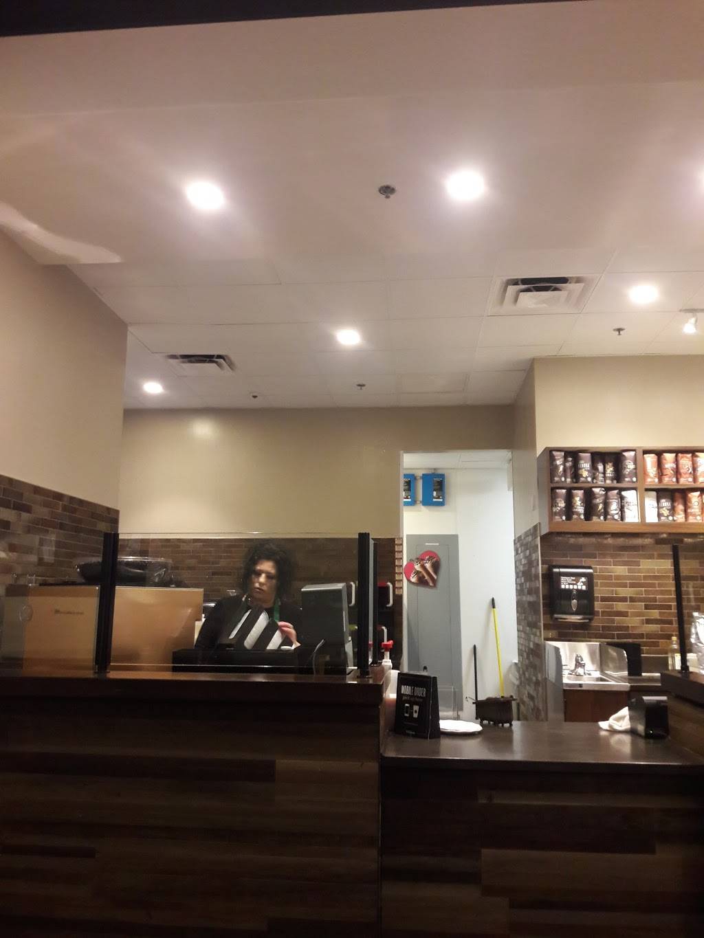 Starbucks | cafe | 3700 California Ave Suite #400, Bakersfield, CA 93309, USA | 6614773089 OR +1 661-477-3089