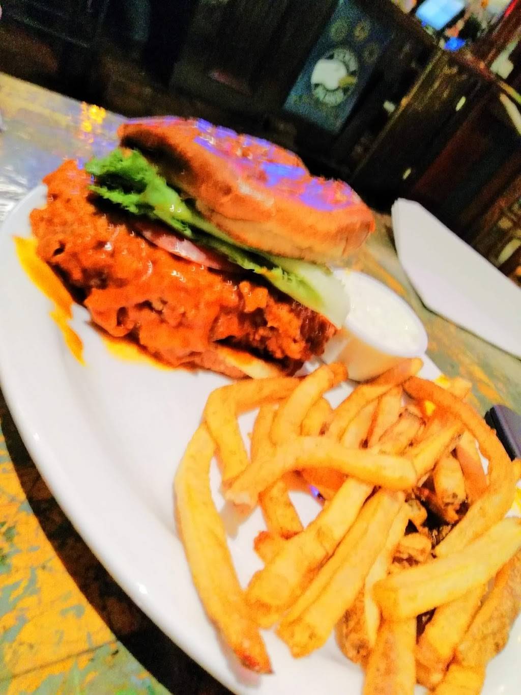 M. Moggers Restaurant & Pub | restaurant | 908 Poplar St, Terre Haute, IN 47807, USA | 8122349202 OR +1 812-234-9202