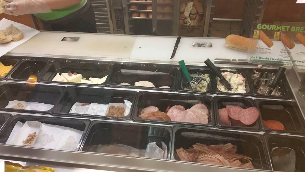 Subway | restaurant | 4215 Winnetka Ave N, New Hope, MN 55428, USA | 7635359511 OR +1 763-535-9511