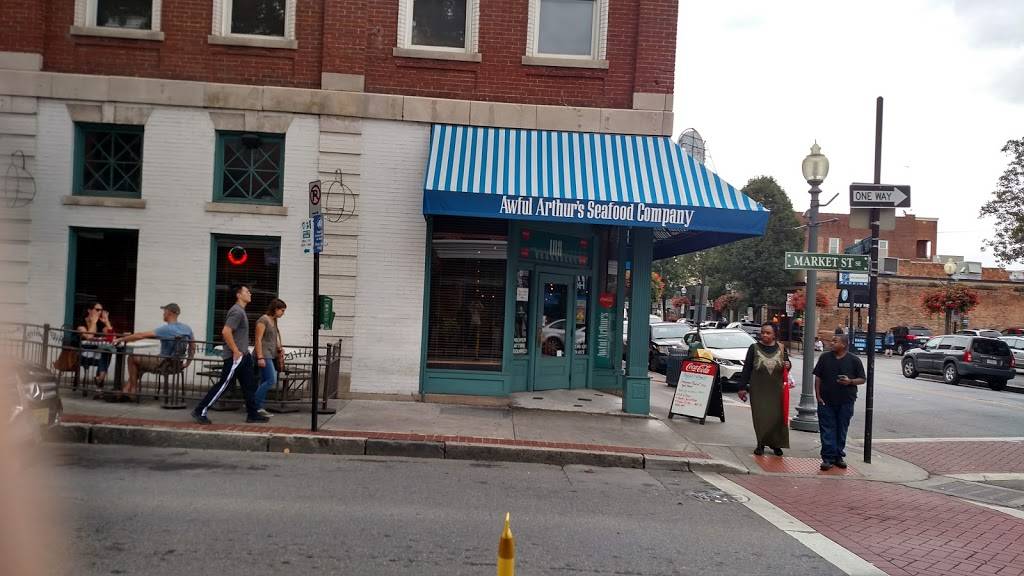 The Quarter Restaurant | restaurant | 19 Salem Ave SE, Roanoke, VA 24011, USA | 5403422990 OR +1 540-342-2990