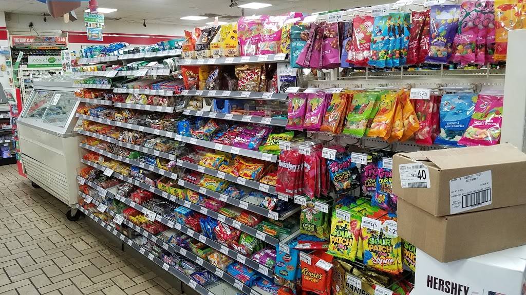 7-Eleven | bakery | 7214 Beulah St, Alexandria, VA 22315, USA | 7039718813 OR +1 703-971-8813