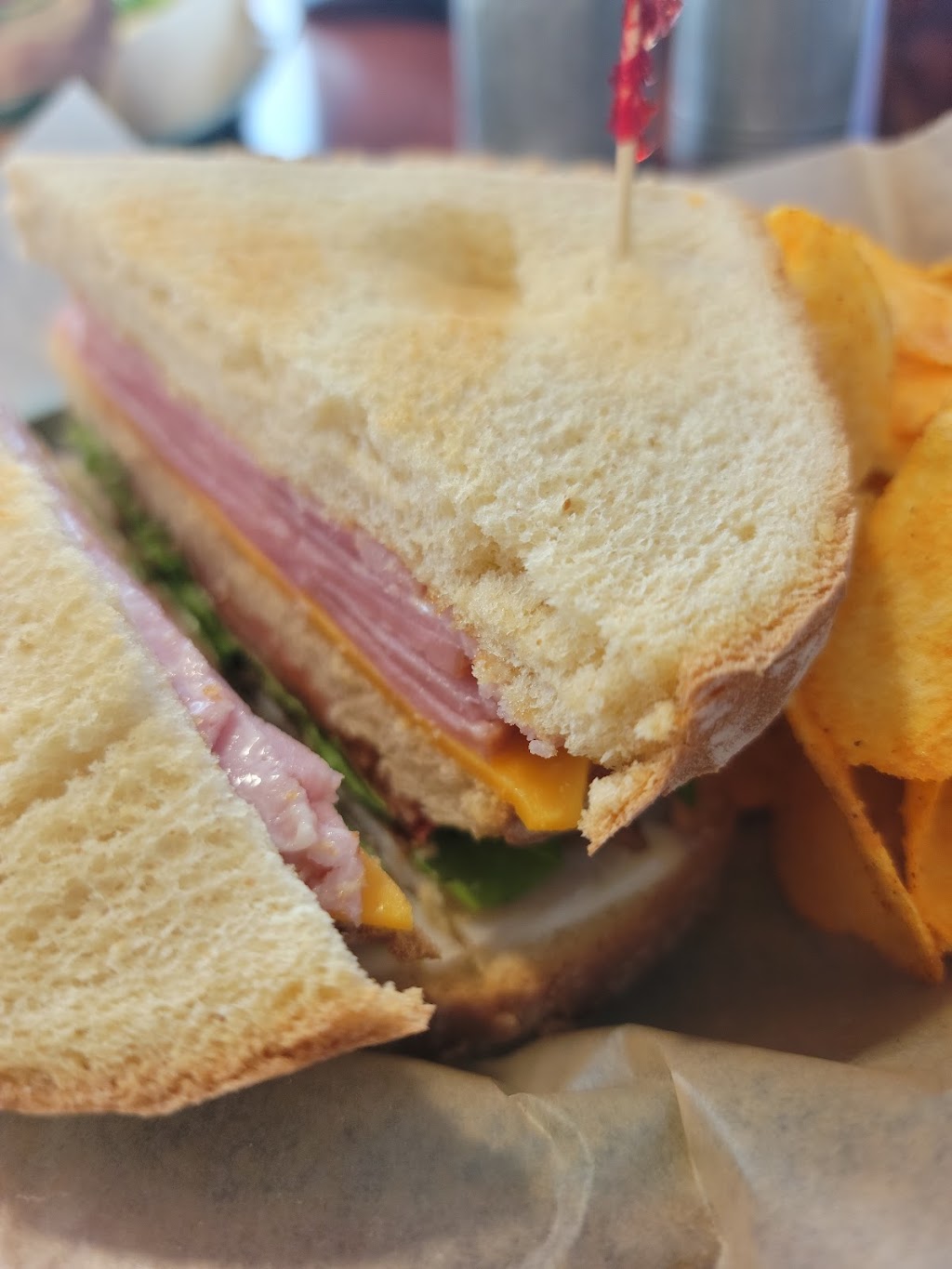 Two Dads Deli, Ice Cream & Espresso Bar | cafe | 235 E Charlemont Ave, Kingsport, TN 37660, USA | 4237651186 OR +1 423-765-1186