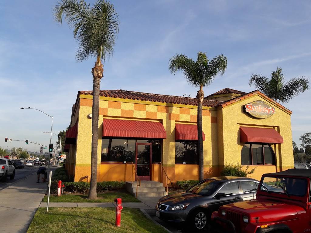 Shakeys Pizza Parlor | restaurant | 9290 Whittier Blvd, Pico Rivera, CA 90660, USA | 5629481141 OR +1 562-948-1141