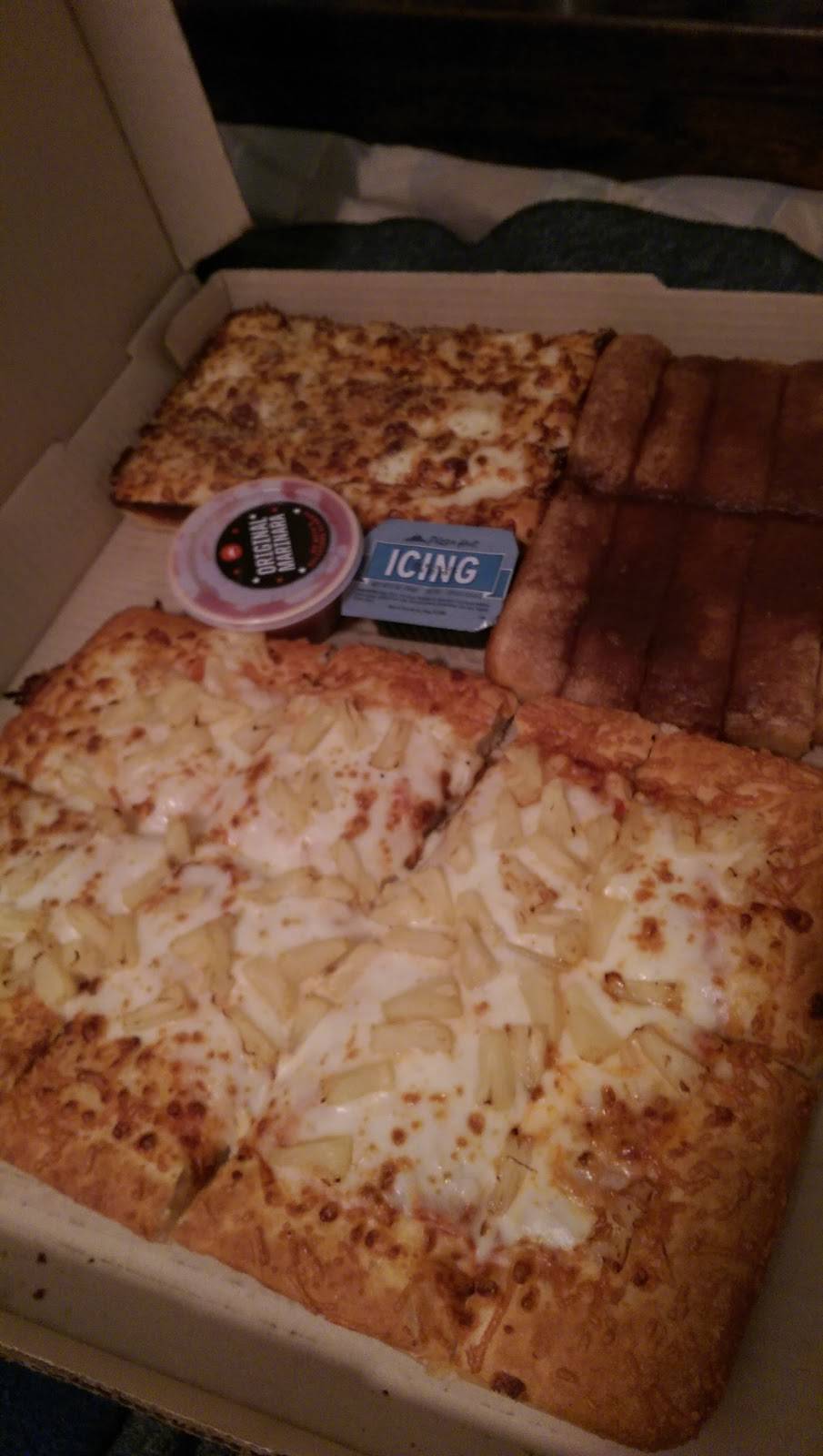 Pizza Hut | restaurant | 2218 S Garey Ave, Pomona, CA 91766, USA | 9094659200 OR +1 909-465-9200