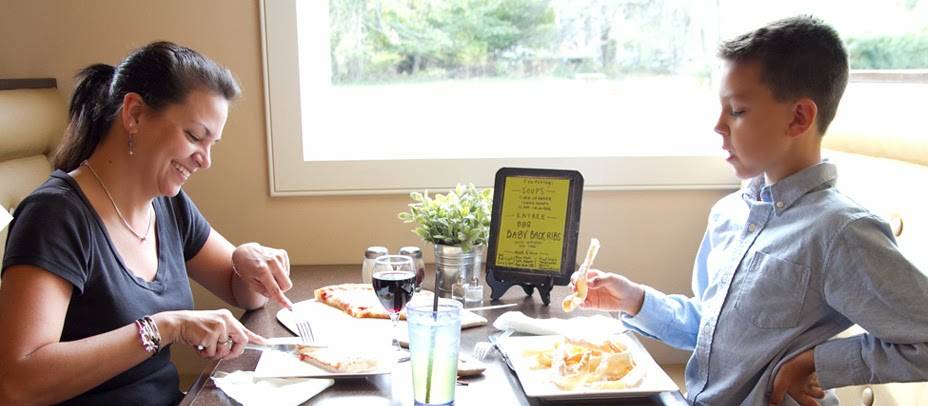 Oakdale Pizza | restaurant | 1242 Old Colchester Rd, Oakdale, CT 06370, USA | 8608591666 OR +1 860-859-1666