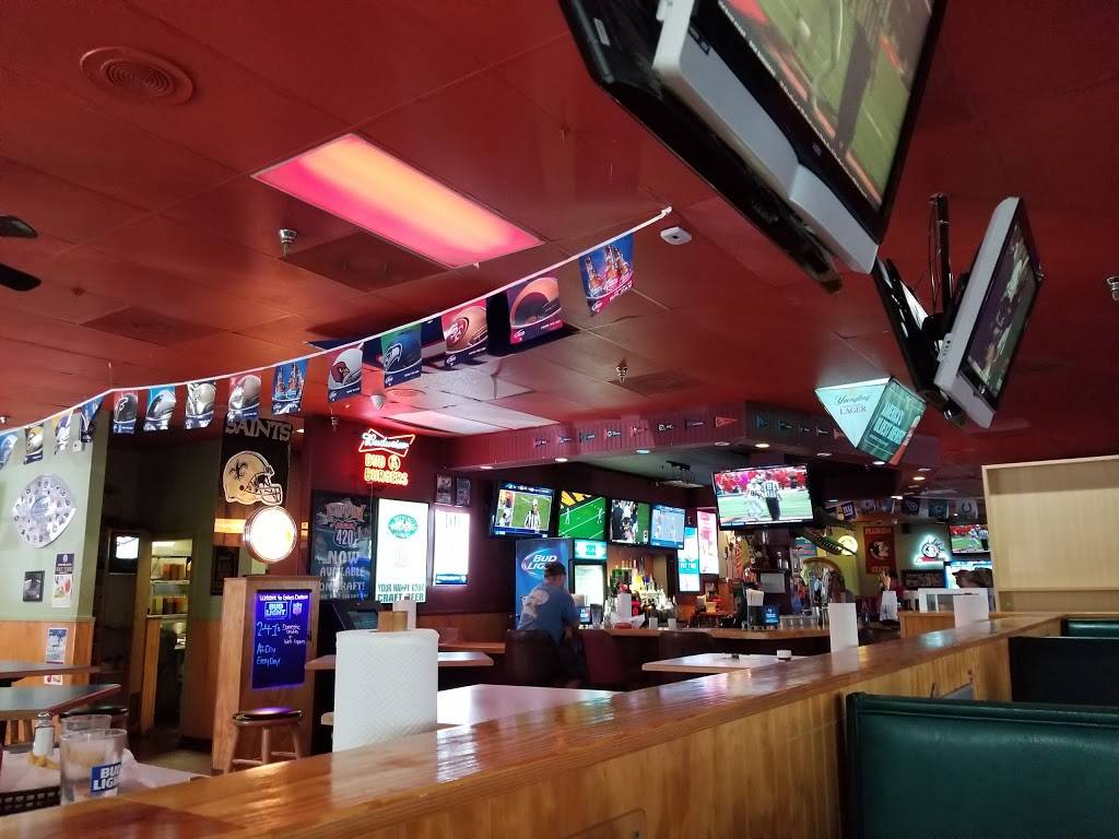 Gators Dockside DeLand | restaurant | 1788 S Woodland Blvd, DeLand, FL 32720, USA | 3867381996 OR +1 386-738-1996