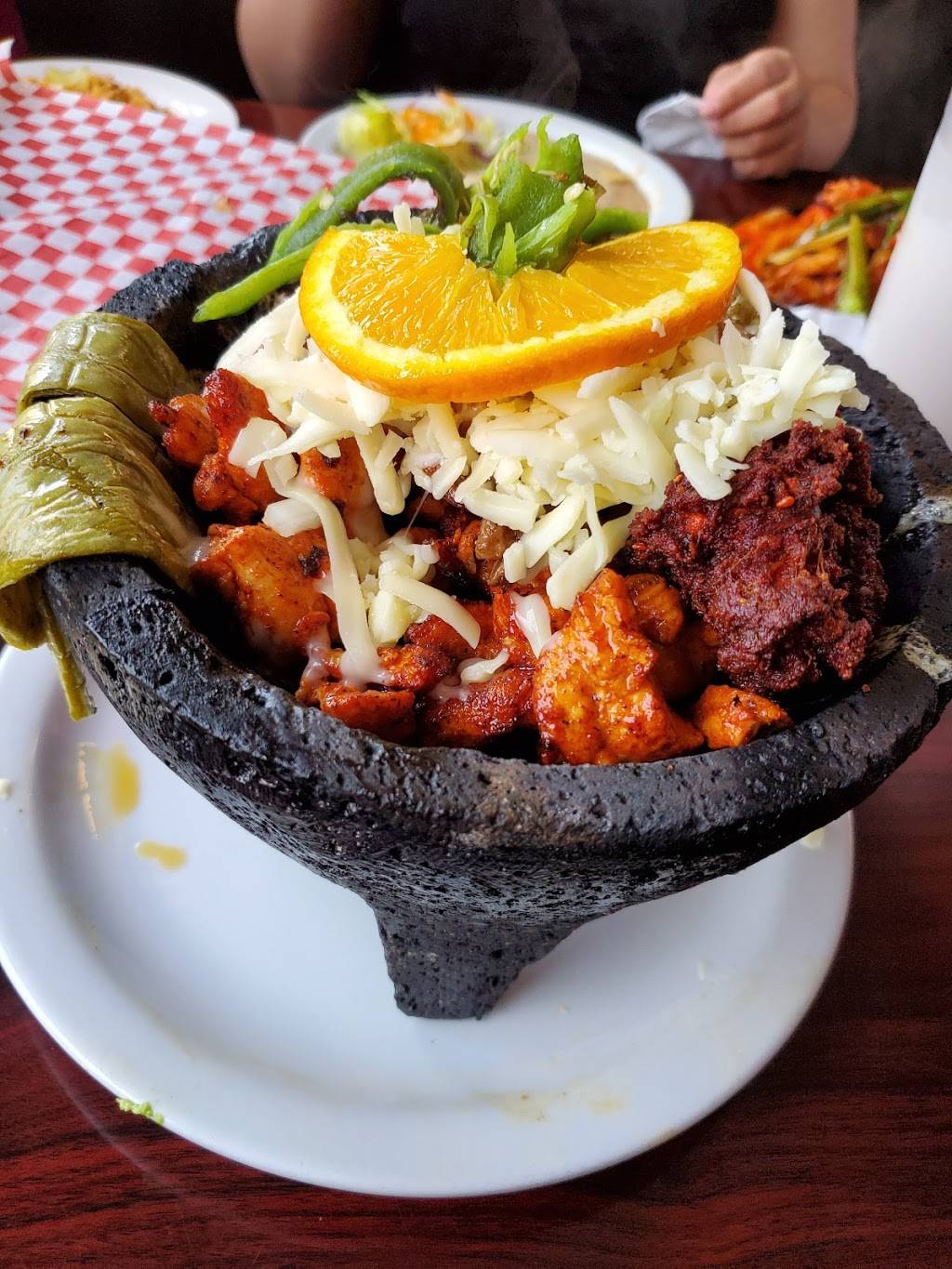 Tacos y Mariscos Las Espuelas | restaurant | 4724 N Blackstone Ave, Fresno, CA 93726, USA | 5592211550 OR +1 559-221-1550