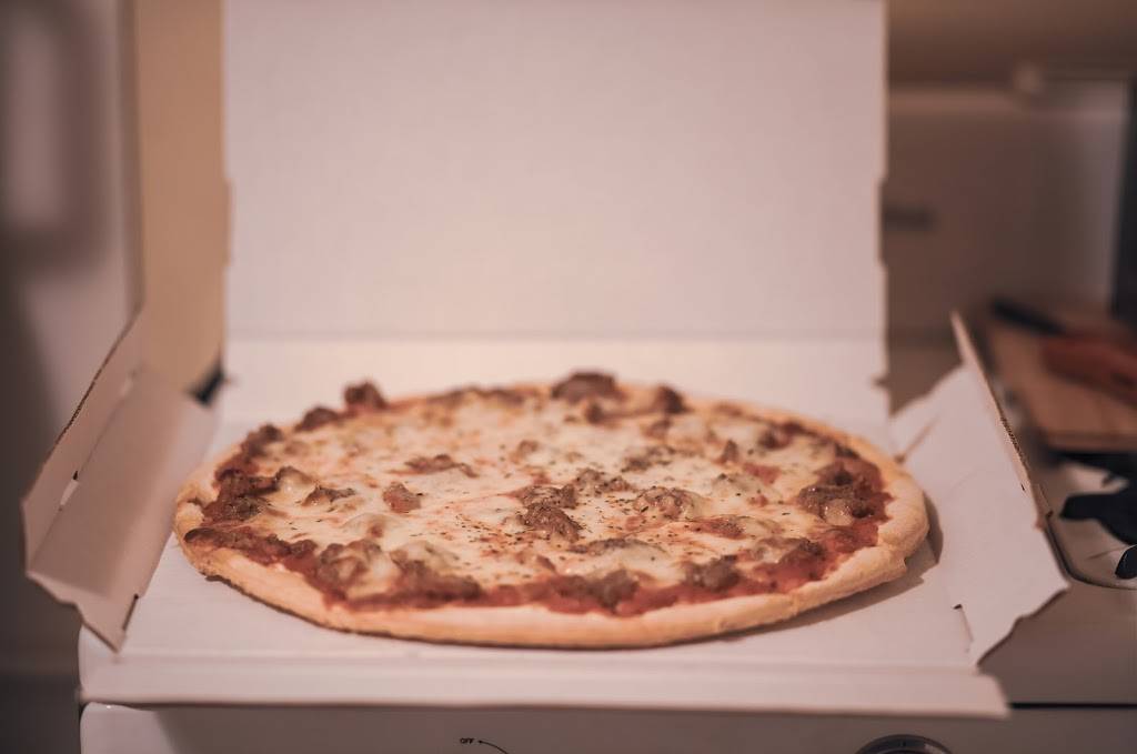 Maries Pizza | restaurant | 1513 Charles St, Rockford, IL 61104, USA | 8152261342 OR +1 815-226-1342