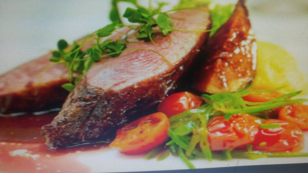 Restaurant Casablanca | restaurant | 179 Rue Principale, Saint-Sauveur, QC J0R 1R0, Canada | 4502270245 OR +1 450-227-0245