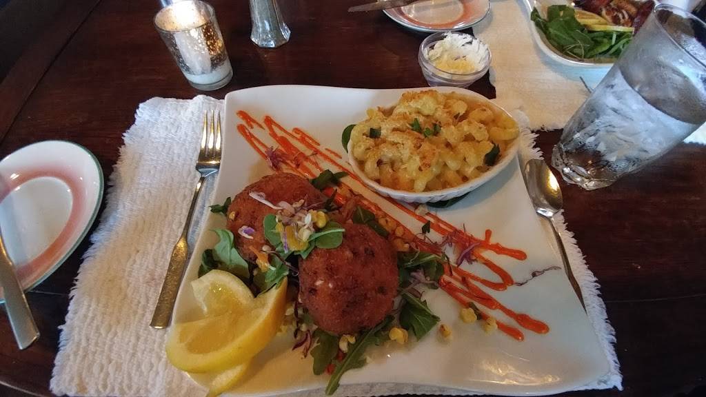 Lakeside Restaurant | restaurant | 531 Smallwood Ave, Highlands, NC 28741, USA | 8285269419 OR +1 828-526-9419