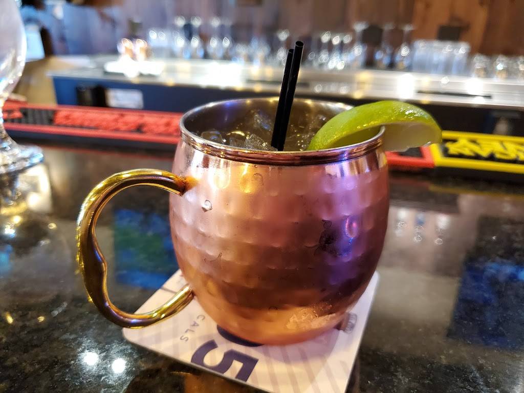 Grand Lake Public House | restaurant | 1623 S Main St, Grove, OK 74344, USA | 4177705226 OR +1 417-770-5226