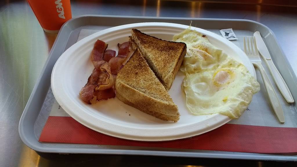 A&W Canada | restaurant | 3300 Bloor St W, Etobicoke, ON M8X 2X4, Canada | 4162310001 OR +1 416-231-0001