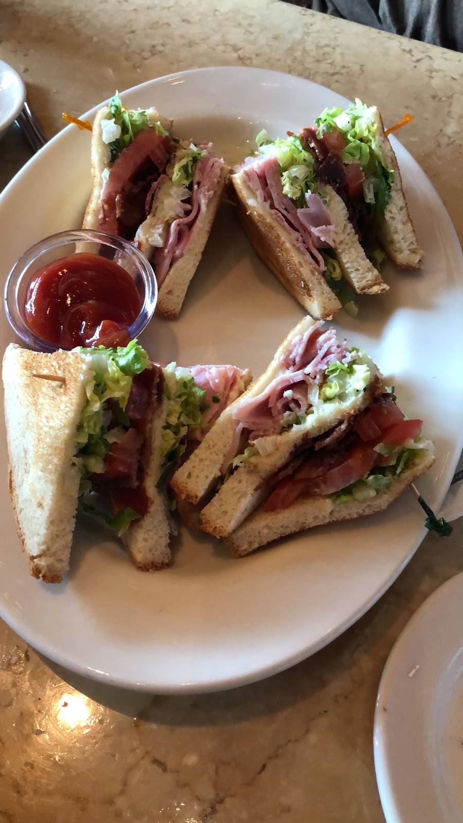 The Cheesecake Factory | restaurant | 5799 N Bayshore Dr, Glendale, WI 53217, USA | 4149068550 OR +1 414-906-8550