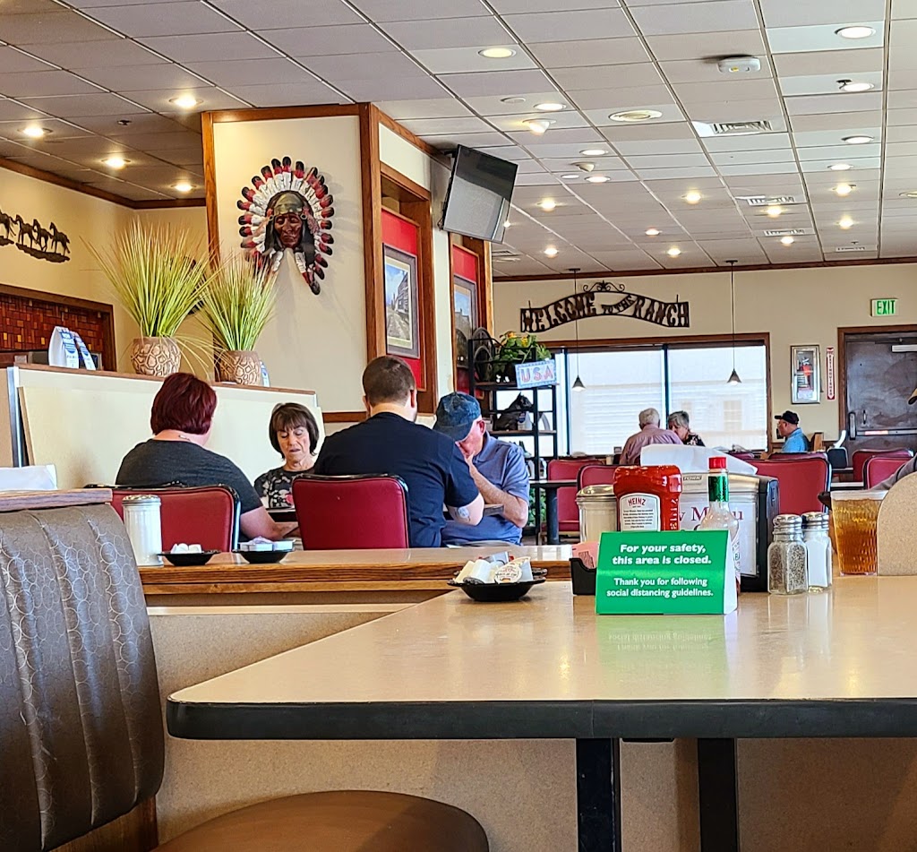 Iron Skillet | restaurant | 1855 W Curtis St, Laramie, WY 82070, USA | 3077456480 OR +1 307-745-6480