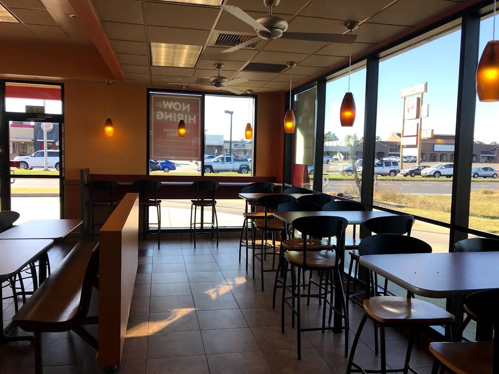 Jack in the Box | restaurant | 2181 S Sherwood Forest Blvd, Baton Rouge, LA 70816, USA | 2252731003 OR +1 225-273-1003