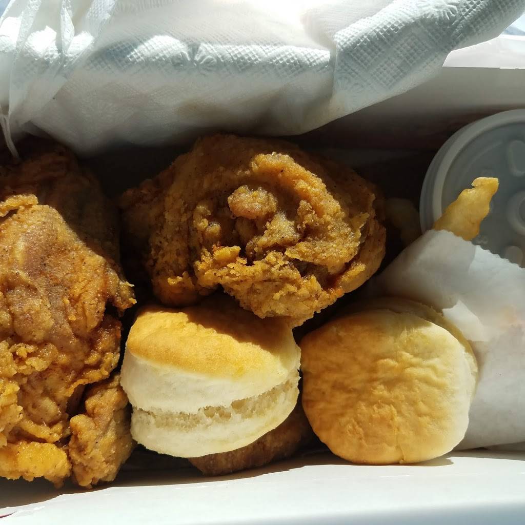 Jack Pirtles Chicken | restaurant | 4349 Elvis Presley Blvd, Memphis, TN 38116, USA | 9013965903 OR +1 901-396-5903