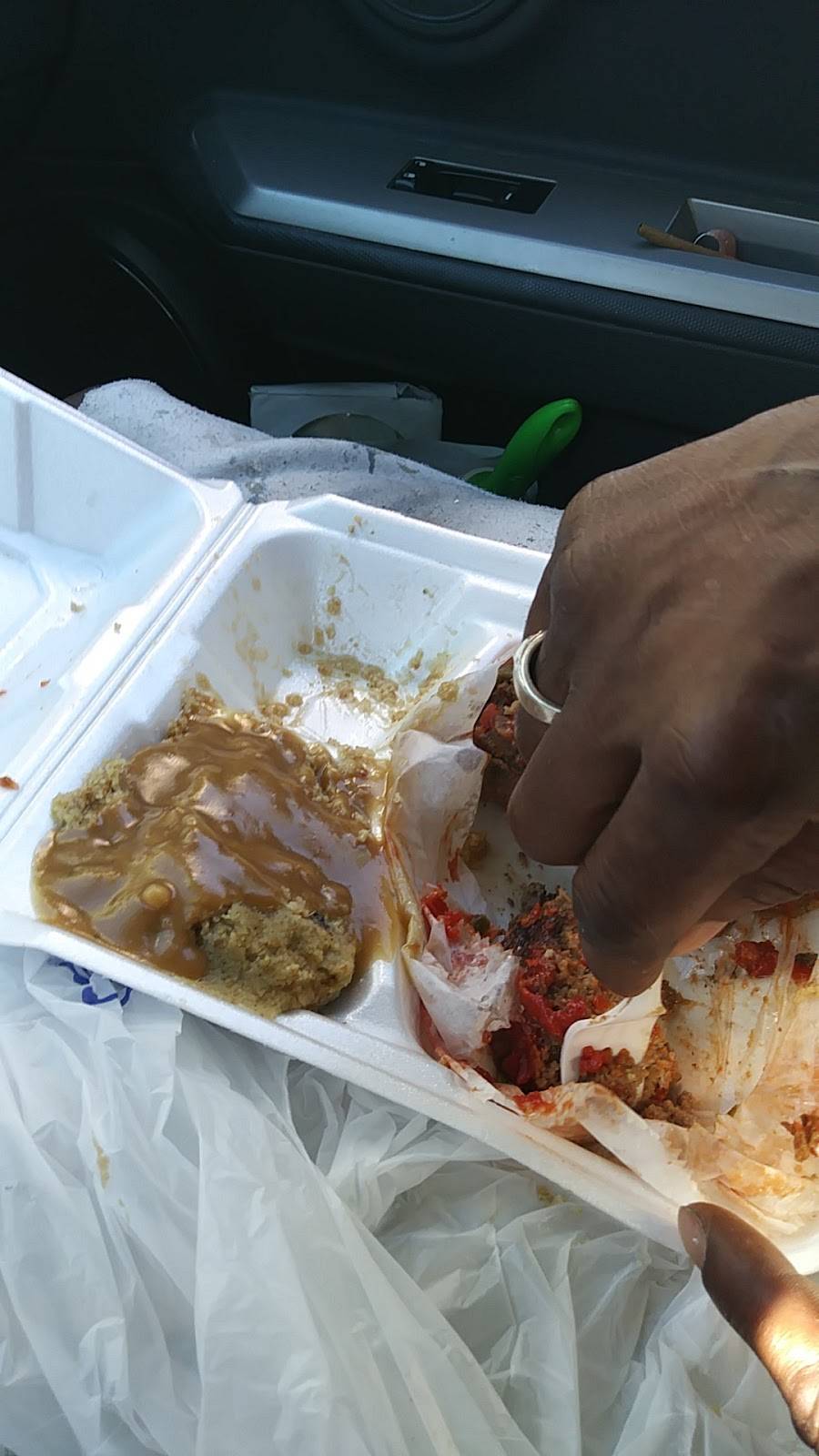 Stacey & Ricks Soulfood | restaurant | 3399 N Sherman Dr, Indianapolis, IN 46218, USA | 3175411929 OR +1 317-541-1929