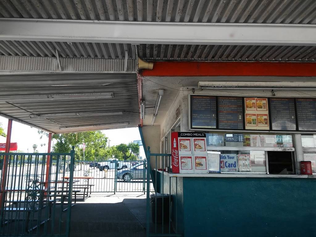 K & F Burgers | restaurant | 560 E Holt Ave, Pomona, CA 91767, USA | 9096231313 OR +1 909-623-1313