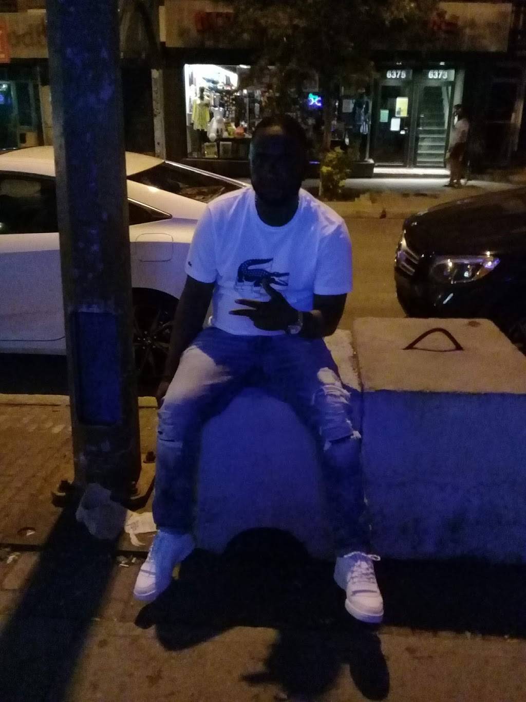 Resto-Bar-Club Mamajuana | restaurant | 6390 Rue St-Hubert, Montréal, QC H2S 2M2, Canada | 5148191693 OR +1 514-819-1693