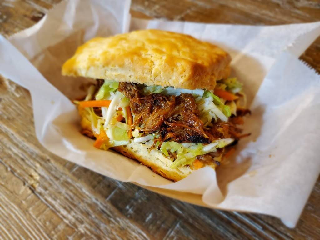 Biscuit Lovers | restaurant | 403 E Main St, Tomball, TX 77375, USA | 3462985683 OR +1 346-298-5683