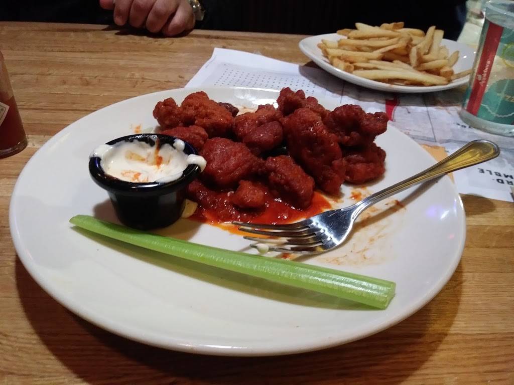 Applebees Grill + Bar | restaurant | 610 Exterior Street, Bronx, NY 10451, USA | 3472265700 OR +1 347-226-5700