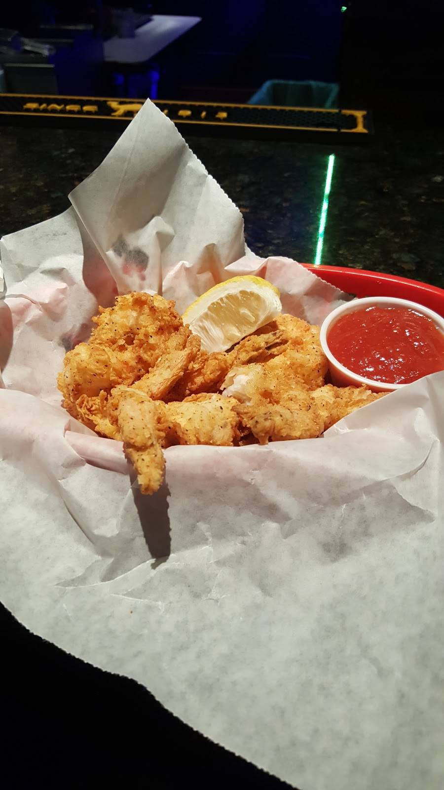 BLUE FINN BAR & GRILL | restaurant | 13330 E 10 Mile Rd, Warren, MI 48089, USA | 5867559110 OR +1 586-755-9110