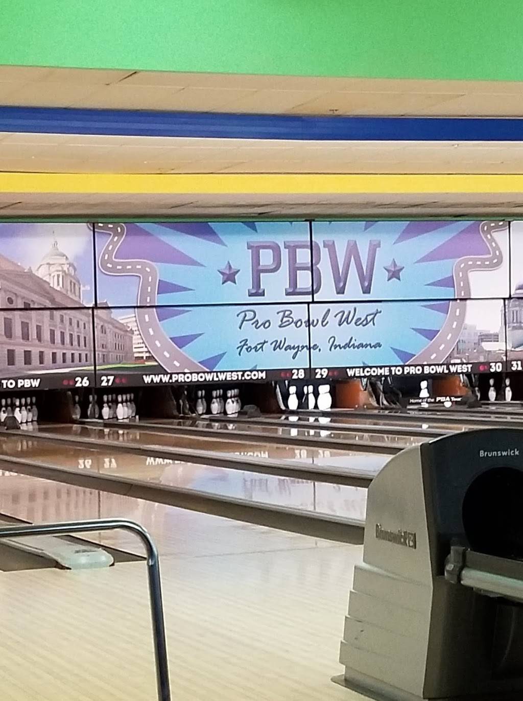 Pro Bowl West | restaurant | 1455 Goshen Rd, Fort Wayne, IN 46808, USA | 2604824889 OR +1 260-482-4889