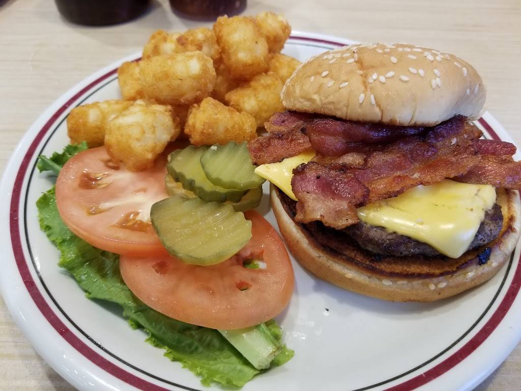 Huddle House | restaurant | 1402 N Young Blvd, Chiefland, FL 32626, USA | 3524939912 OR +1 352-493-9912