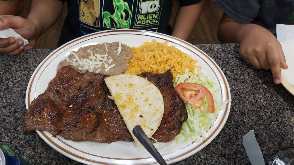 El Taco Sabroso 2 Inc, | restaurant | 10812 S Cicero Ave, Oak Lawn, IL 60453, USA | 7082290027 OR +1 708-229-0027