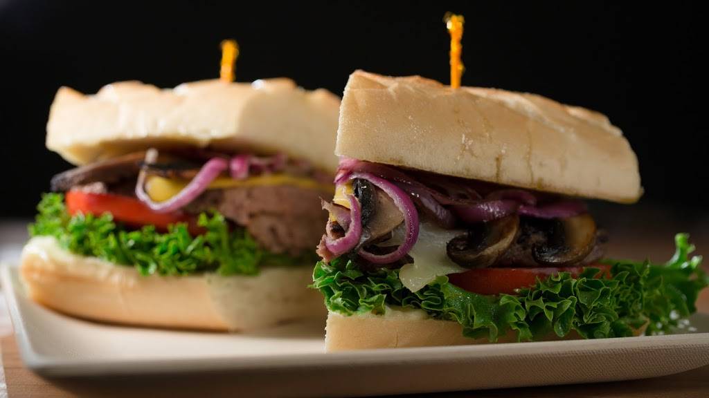 Macados | restaurant | 121 N Loudoun St, Winchester, VA 22601, USA | 5403237162 OR +1 540-323-7162