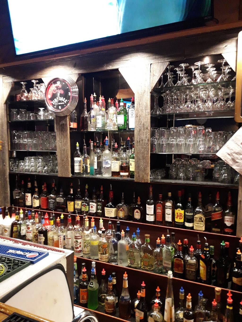 99 Saloon & Grill | restaurant | 7005 NE Hwy 99, Vancouver, WA 98665, USA | 3606938125 OR +1 360-693-8125