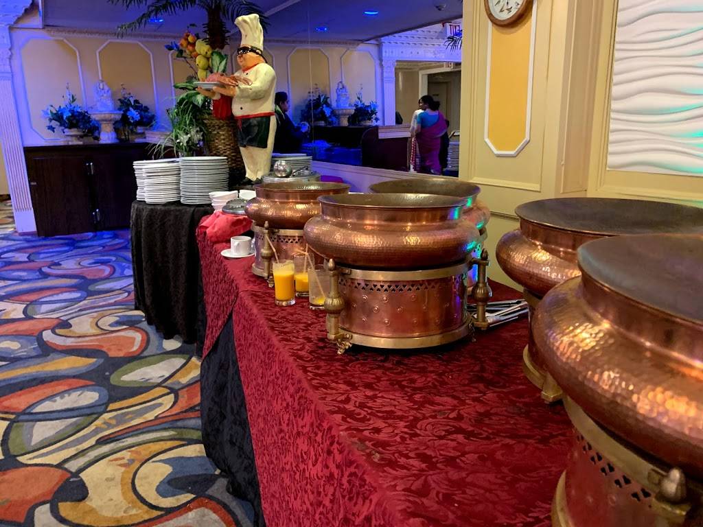 Mardi Gras Banquet Hall | restaurant | 777 Warden Ave, Scarborough, ON M1L 4C3, Canada | 4167574288 OR +1 416-757-4288