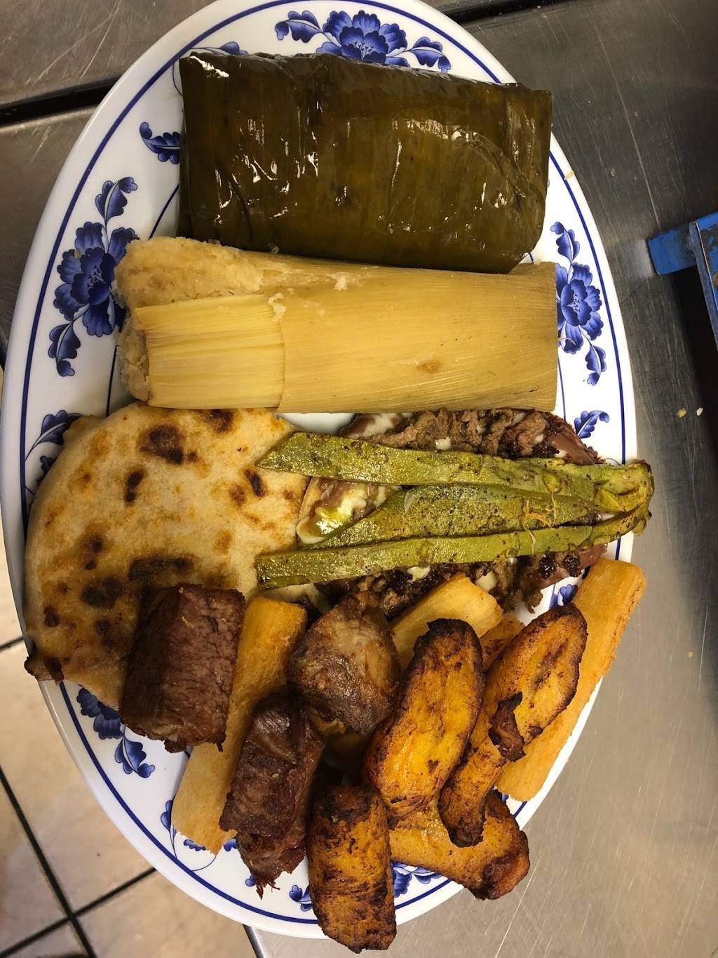 SalvaMex | restaurant | 14400 Ambaum Blvd SW suite e, Burien, WA 98166, USA | 2064534534 OR +1 206-453-4534