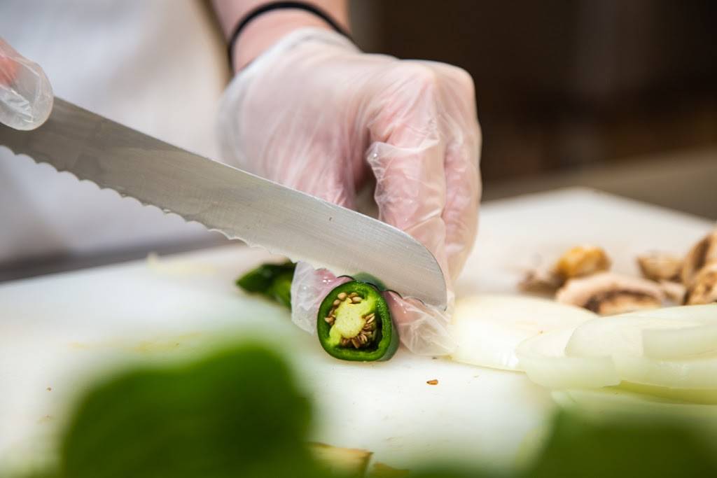 Shazzys Bar & Grill | restaurant | 4949 Friendship Rd, Buford, GA 30519, USA | 6787658871 OR +1 678-765-8871